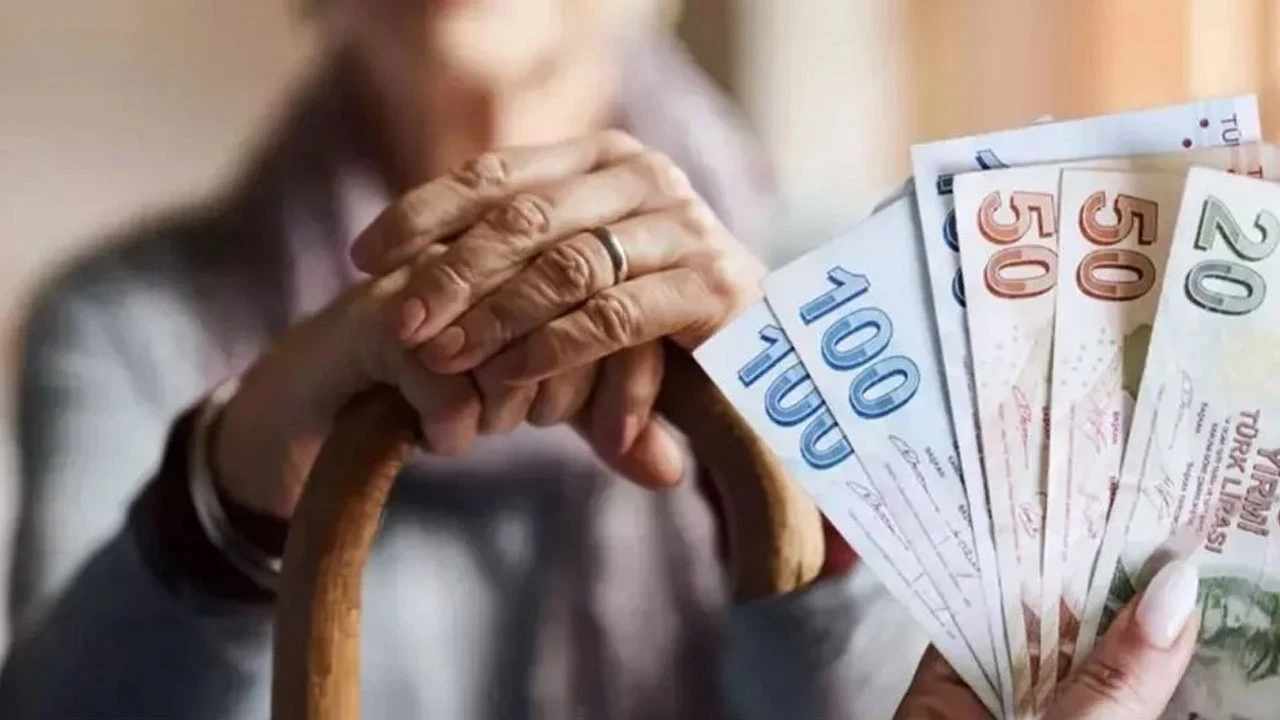 Emeklilere dev zam duyuruldu! Ödemeler bugün başlıyor