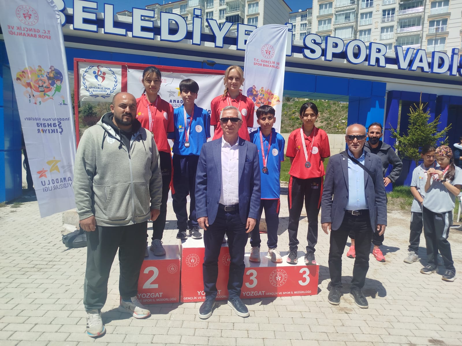 Sivaslı Atletler Final Biletini Aldı