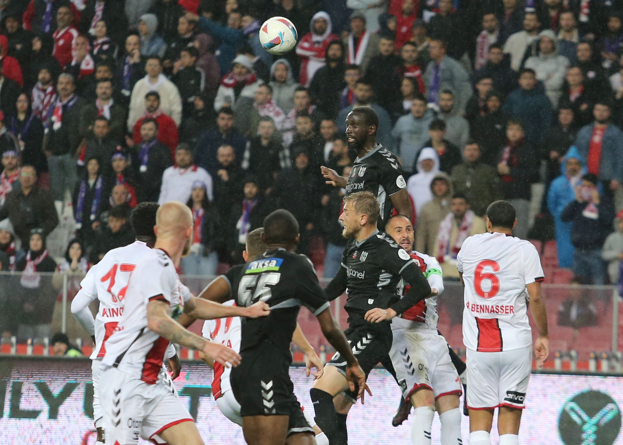 Sahipsiz Şehir, Duyarsız İnsanların Takımı Sivasspor Düştü