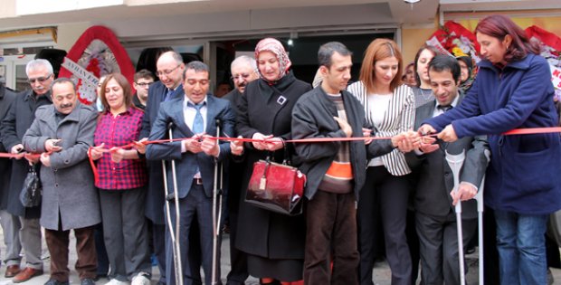 Bedensel ve Zihinsel Engelliler Derneği Açıldı