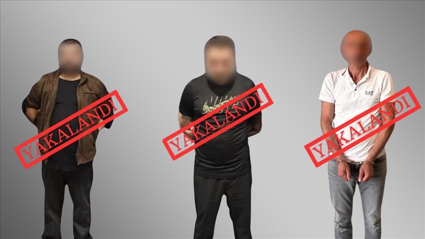 Kırmızı bültenle aranan 3 kişi Türkiye'ye  getirildi