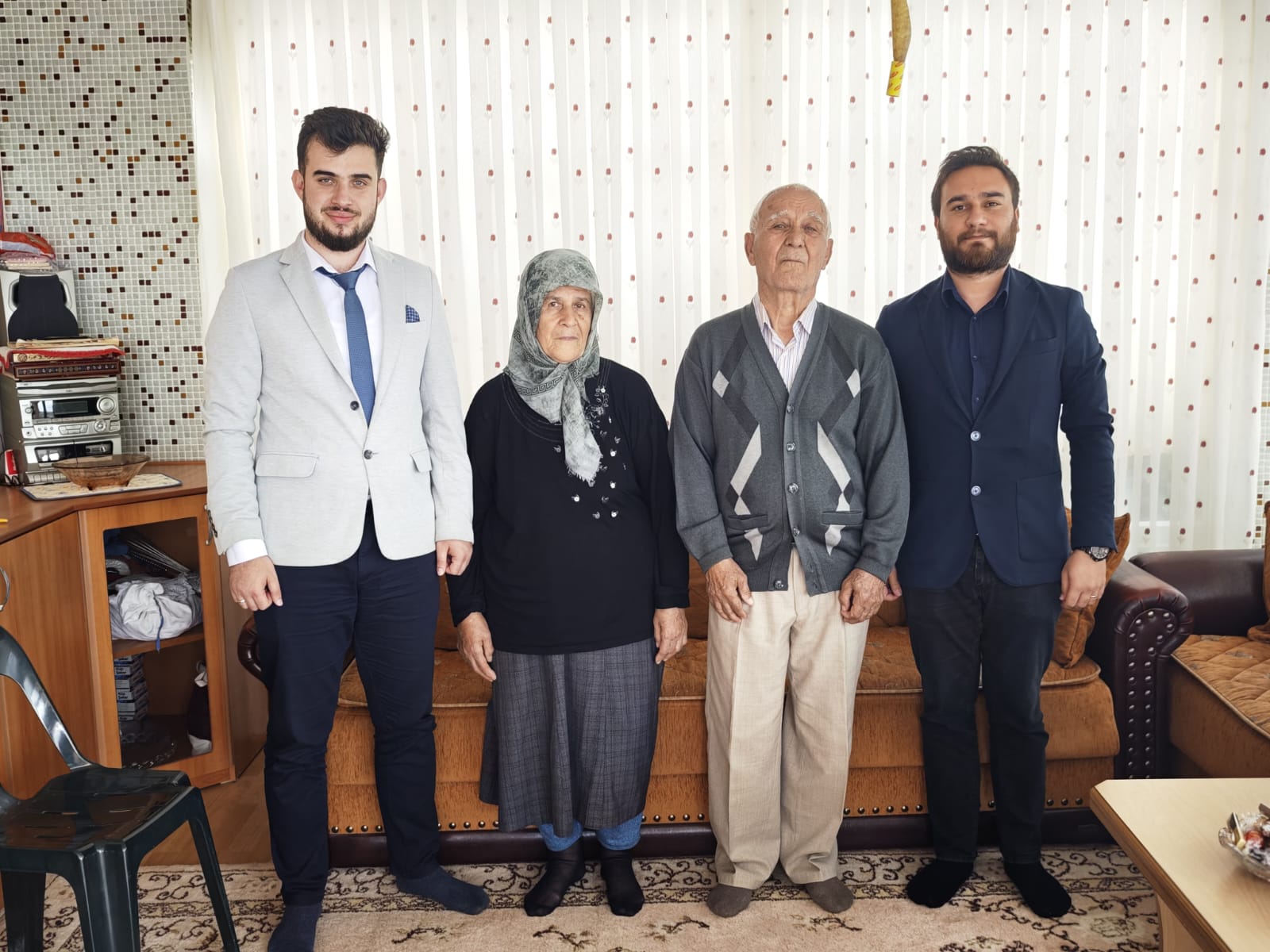 Bu Ailenin Yaptığı Şey Gözleri Doldurdu! 12 Bin 601 Kişinin Hayatı Değişti!