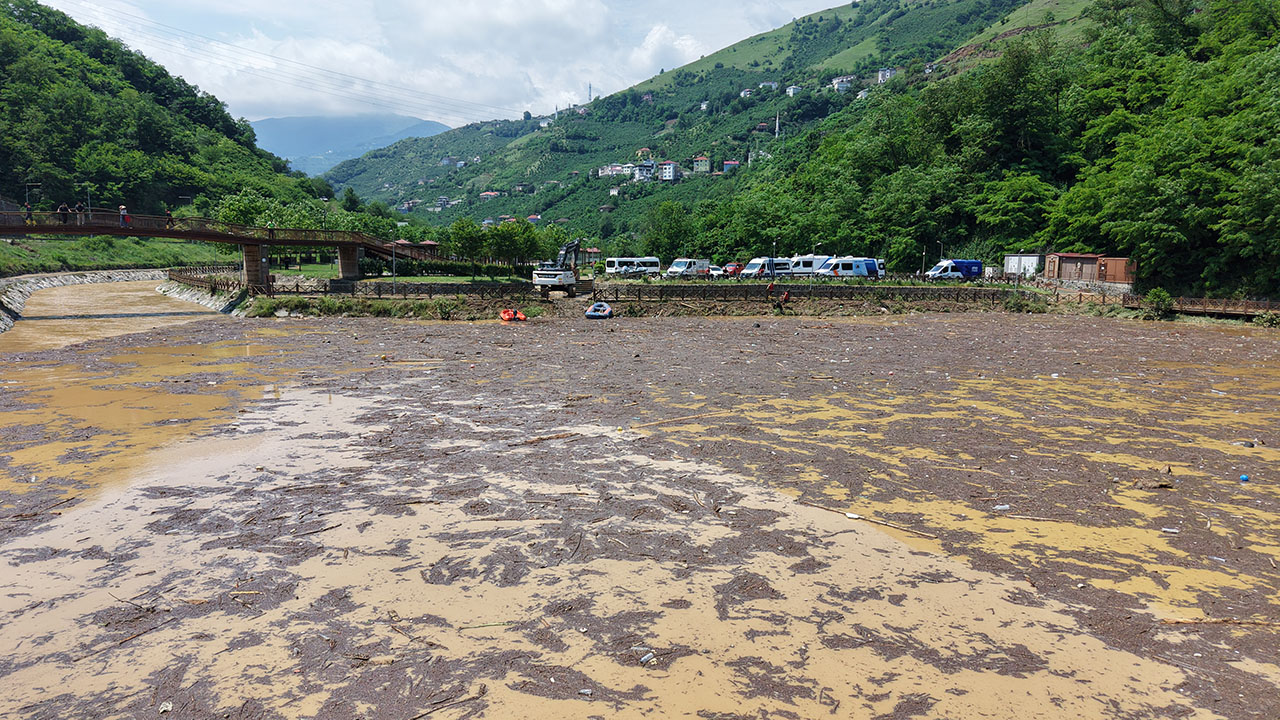 Trabzon'da selde kaybolan kişi aranıyor!