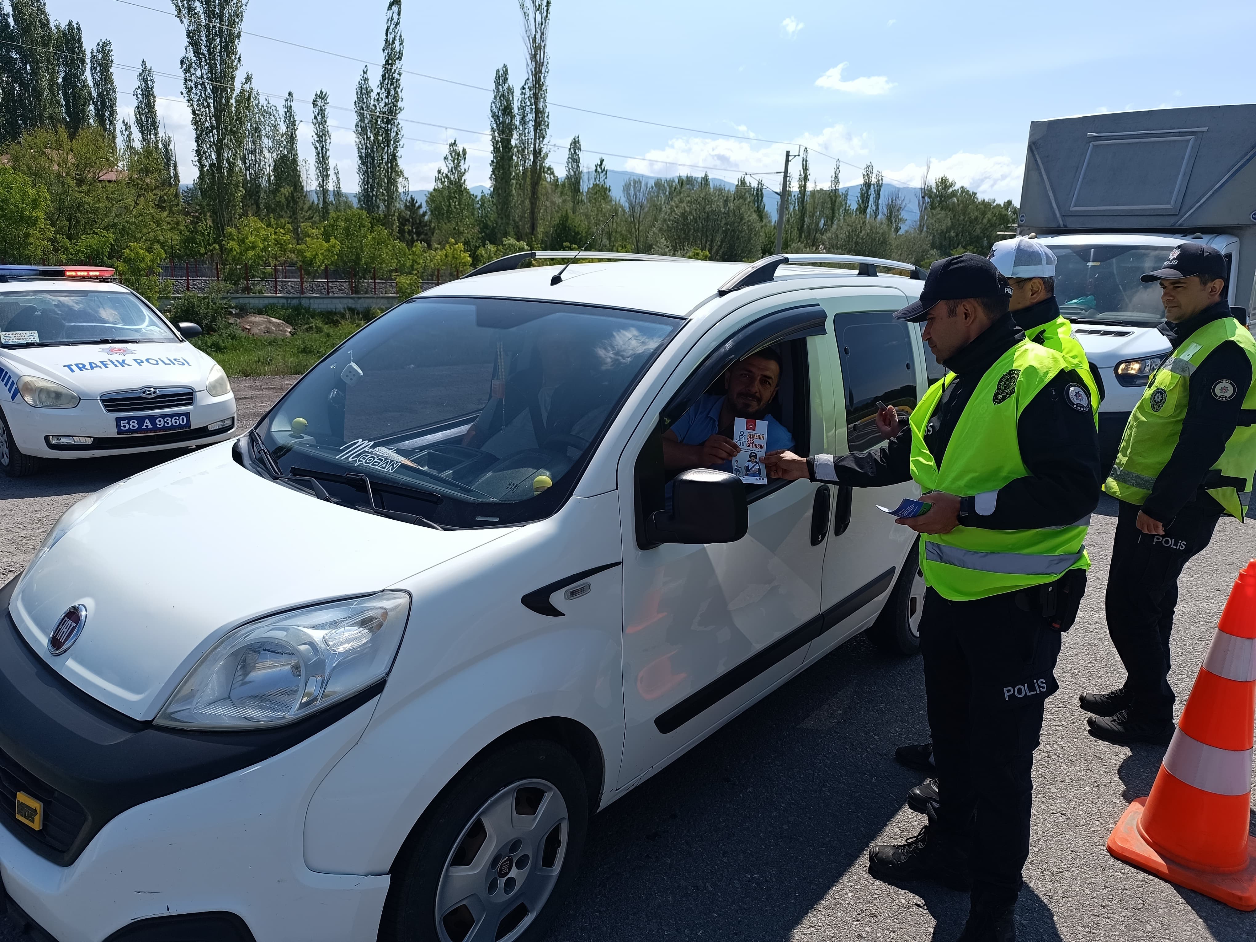Ulaş'ta bayram öncesi trafik denetimleri artırıldı