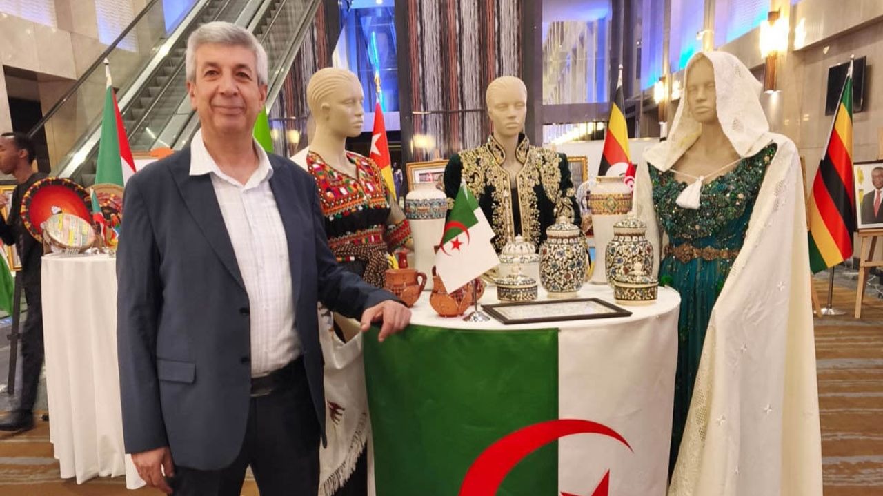 Efrahim Karataş’tan Sivaslılara Bayram Mesajı ve Temenniler