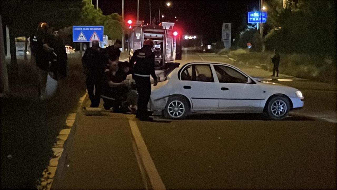 Sivas Havalimanı Yolunda Kaza: 5 Kişi Yaralandı!
