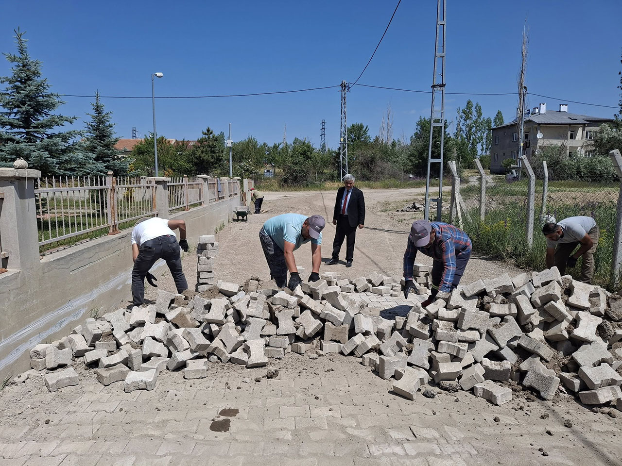 Ulaş'ta belediye ekipleri yoğun mesaide