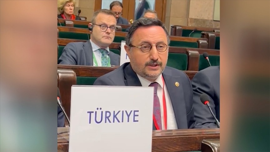Gazze'de yaşananlara tepki gösterdiği için mikrofonu kapatıldı!