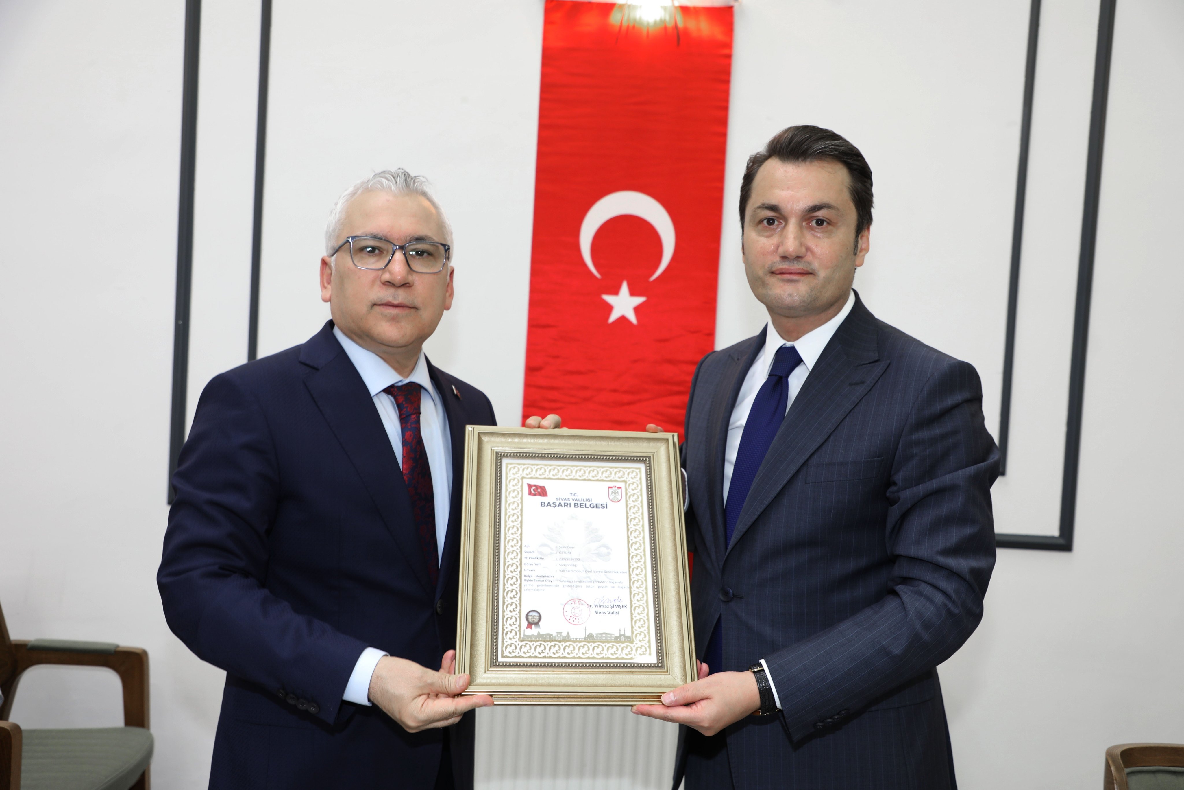 Öztürk için veda yemeği düzenlendi!