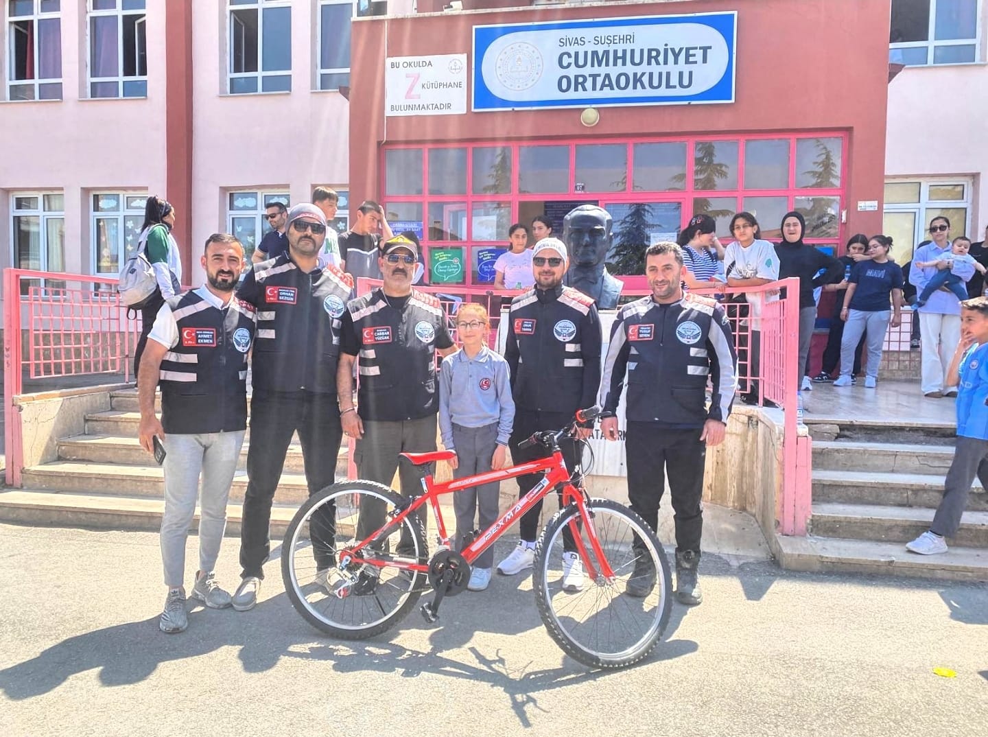500 puan aldı, bisikleti kaptı!