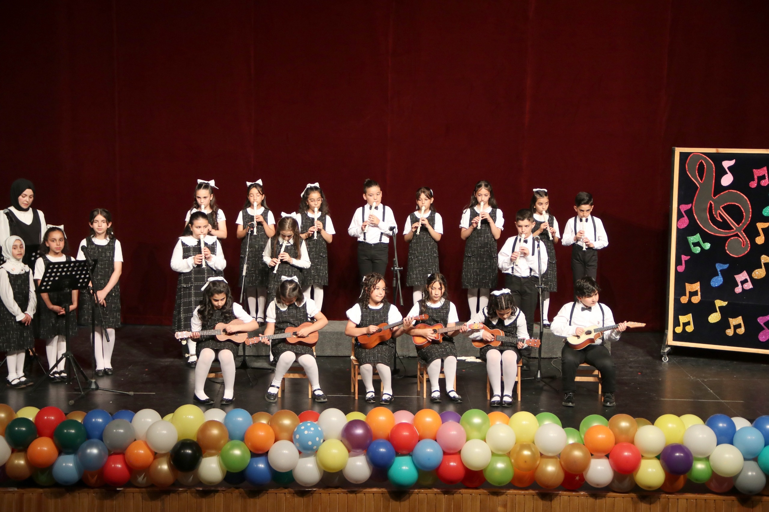 'Minik kalpler'den müzik şöleni!