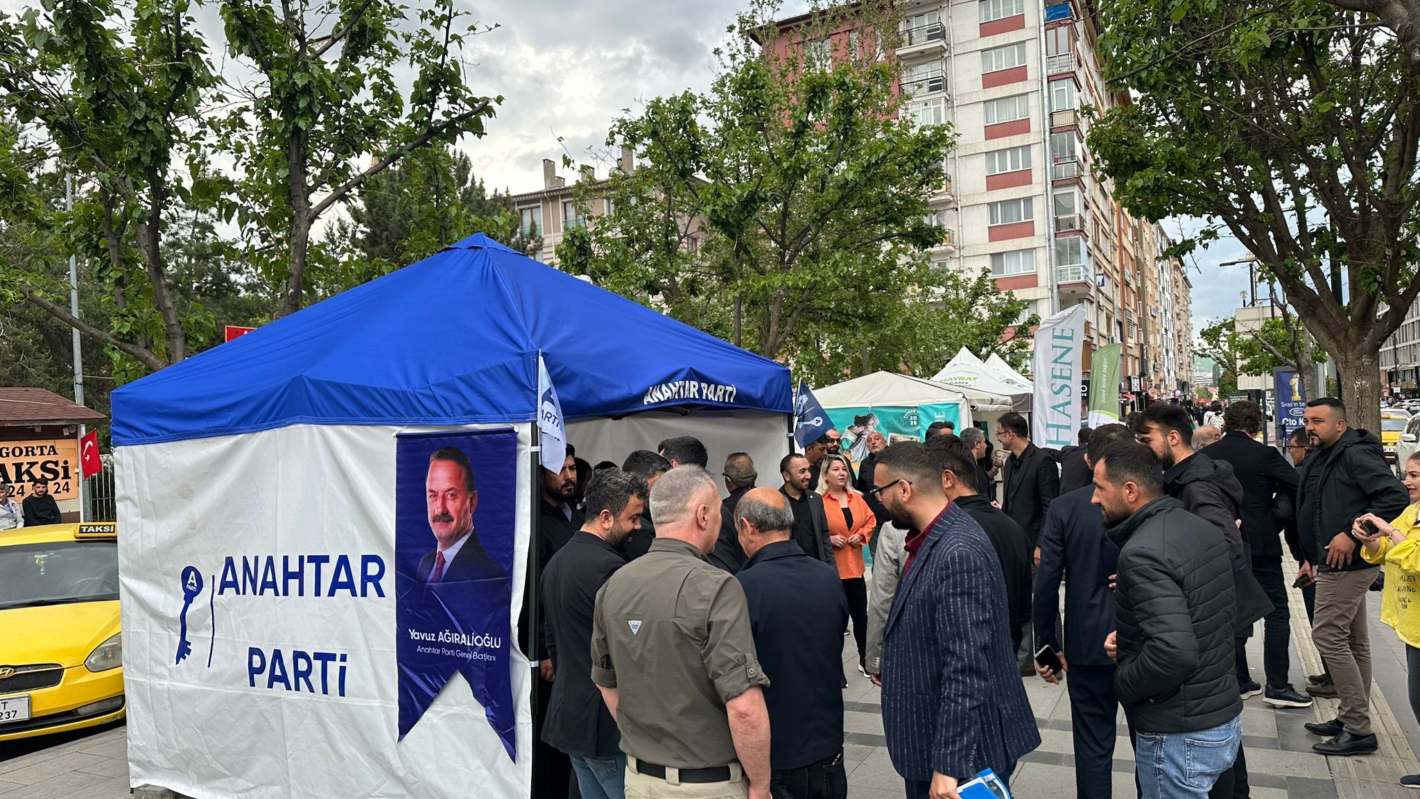 Sivas'ta Anahtar Parti'ye yoğun ilgi!