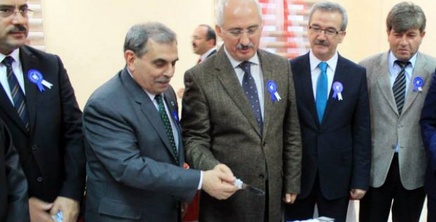 Sivas Öncü Olmalıdır