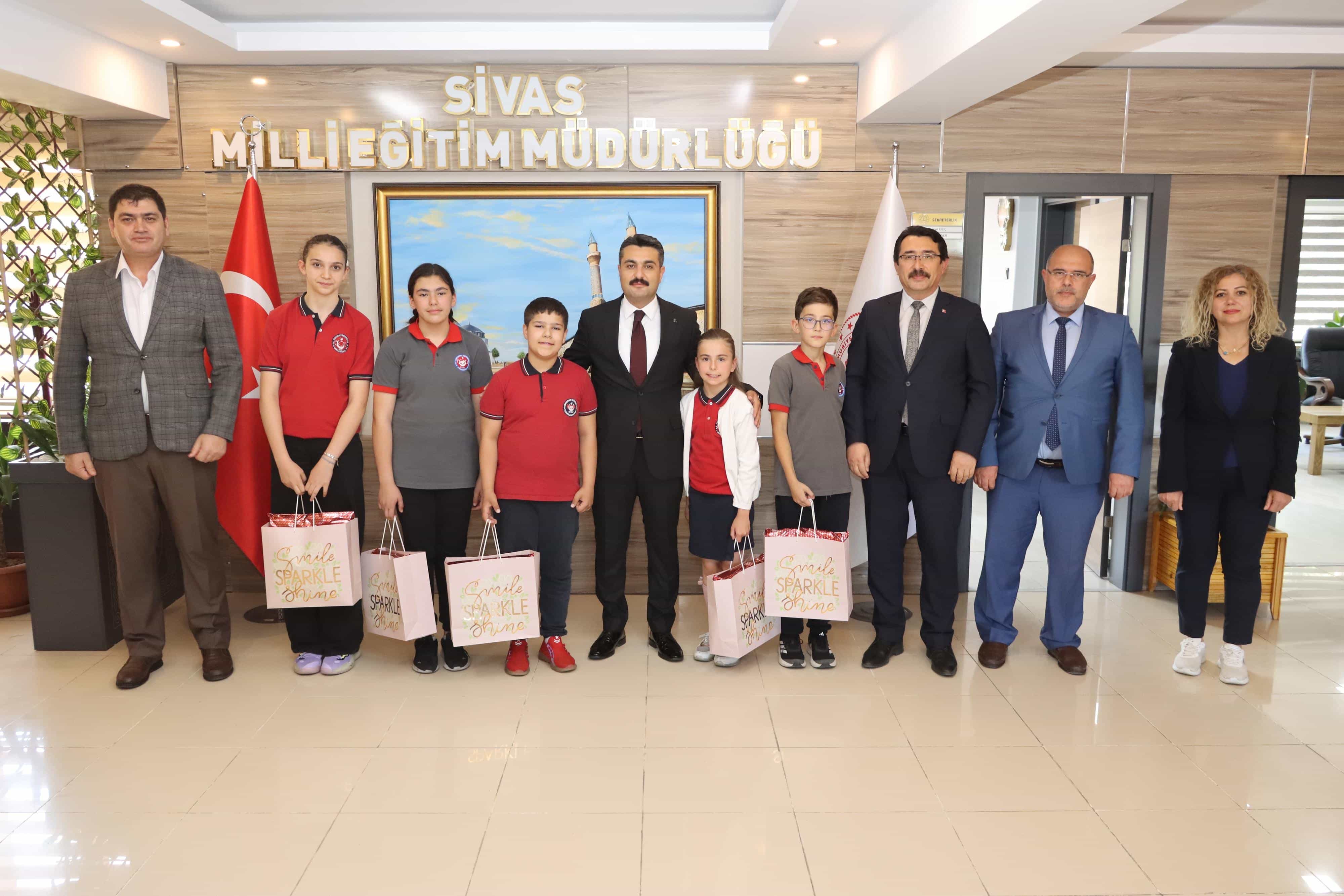 Başarıya giden yolda müdüre ziyaret