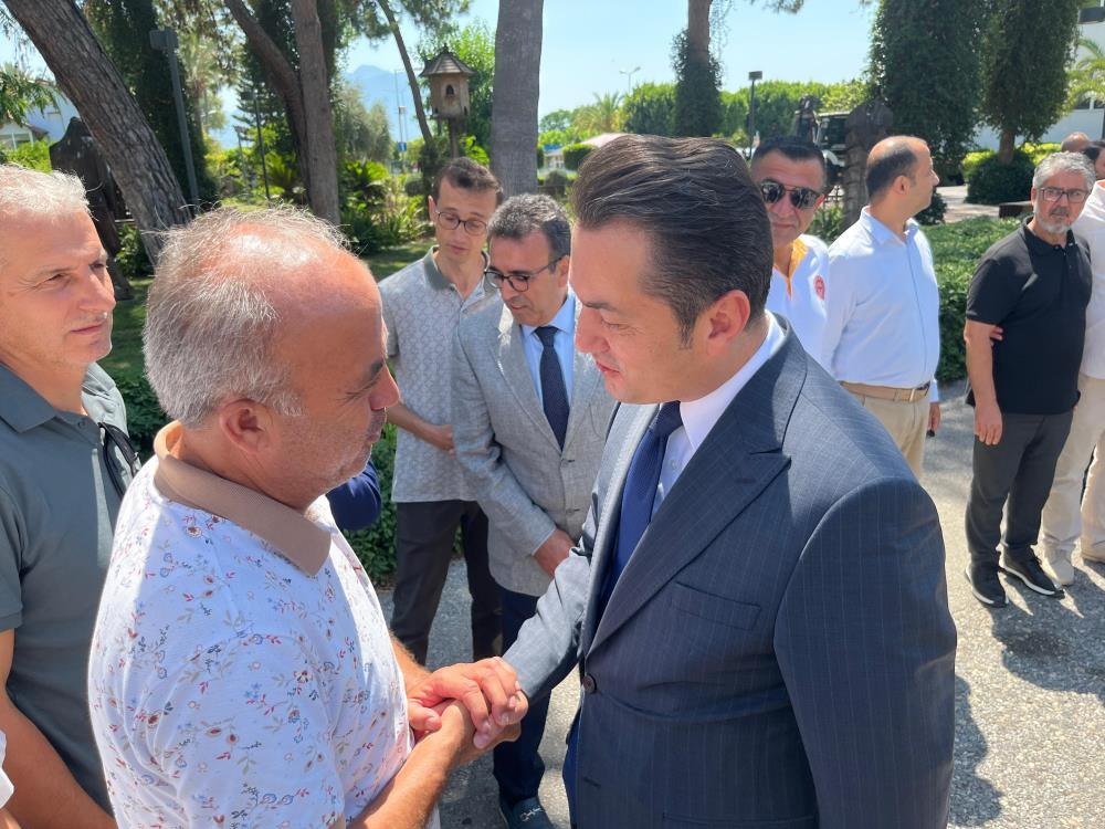 Sivas'ın sevilen ismi Öztürk Antalya'da görevine başladı!