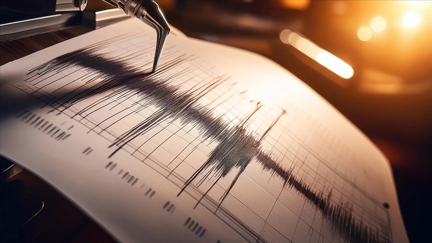 Adana'da korkutan deprem