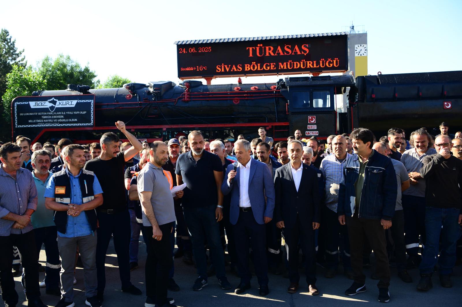 Hükümet Süreci Uzatmasın, Emekçinin Hakkını Versin!