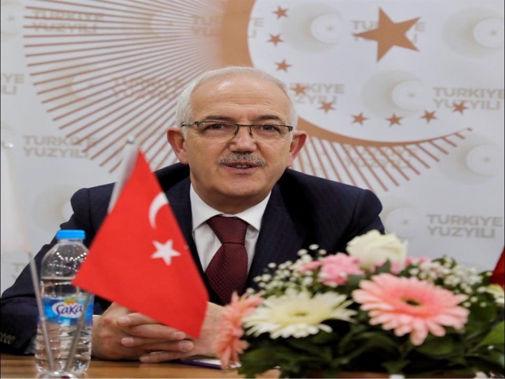 Kalp krizinden hayatını kaybeden AK Parti'li eski vekil için TBMM'de tören yapıldı