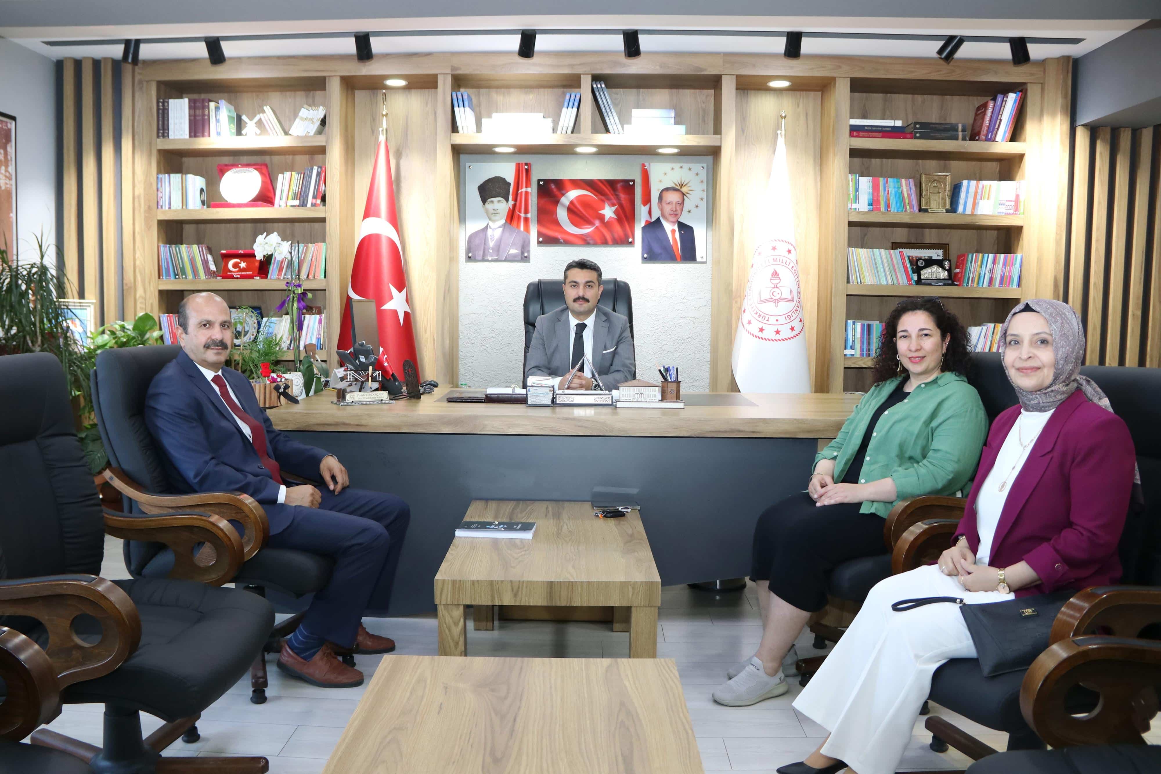 Sivas BİLSEM'den Örnek Çalışma! Üstün Yeteneklilerin Projeleri Kitap Oldu!