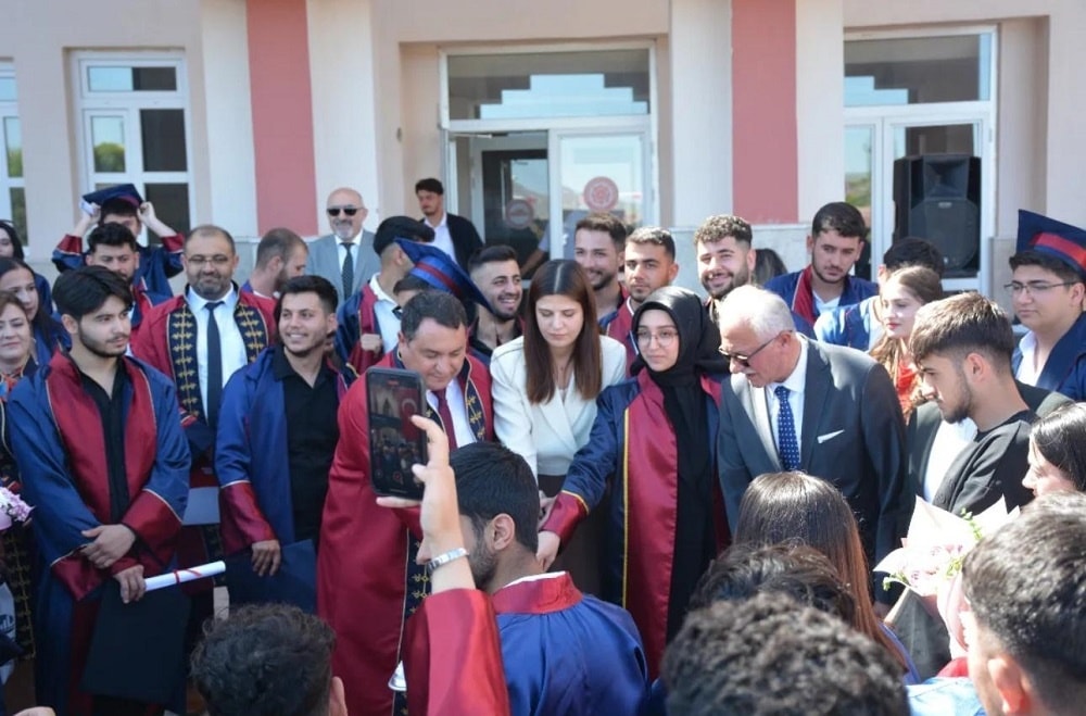 Kangal’da mezuniyet  heyecanı yaşandı