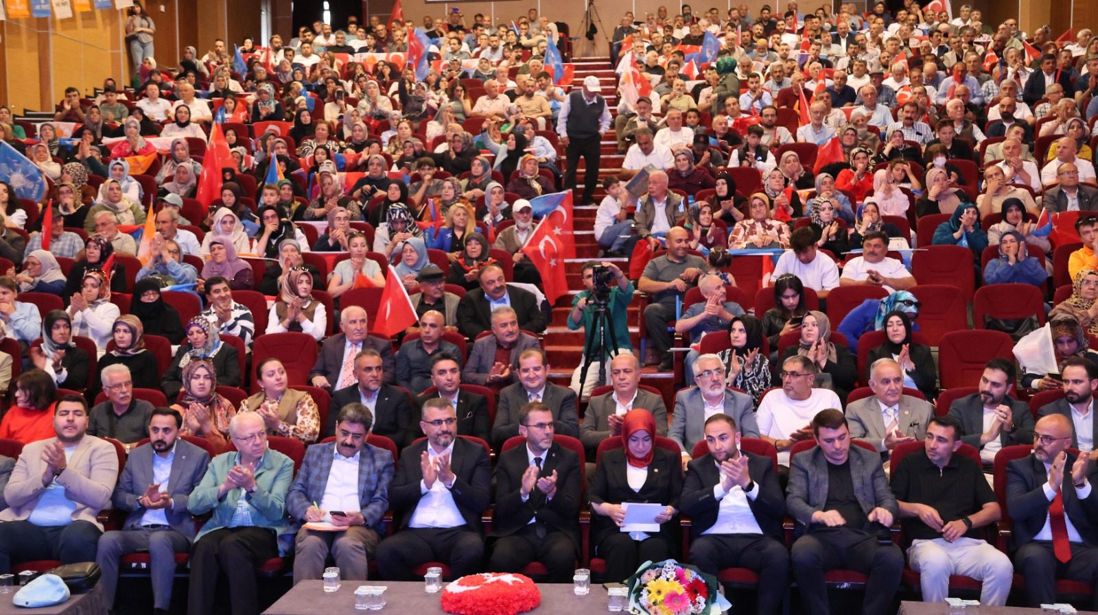 AK Parti Sivas'a hangi yatırımları yaptı?