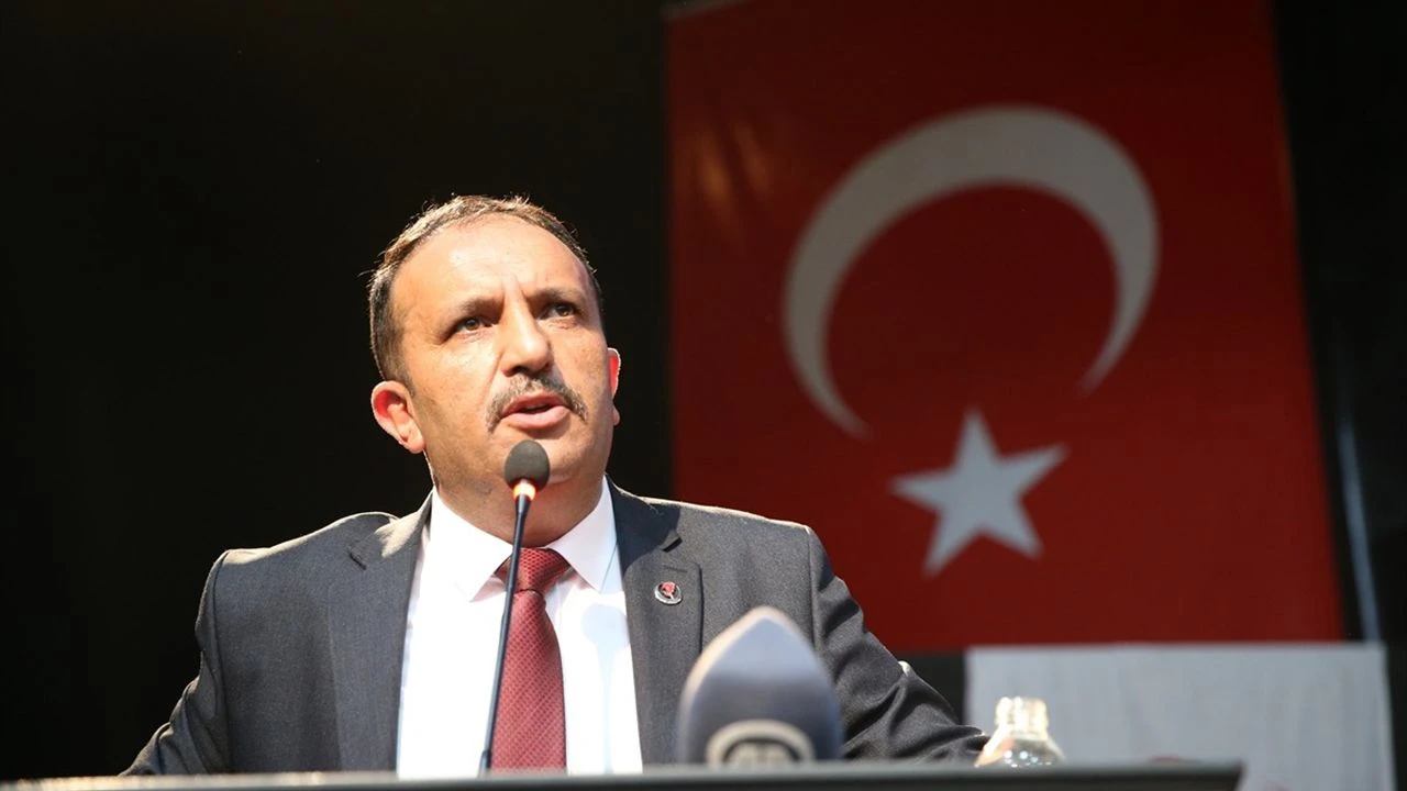 Leman'dan Skandal: Peygamber Karikatürüne Sivaslı Genel Başkan Yardımcısından Sert Tepki