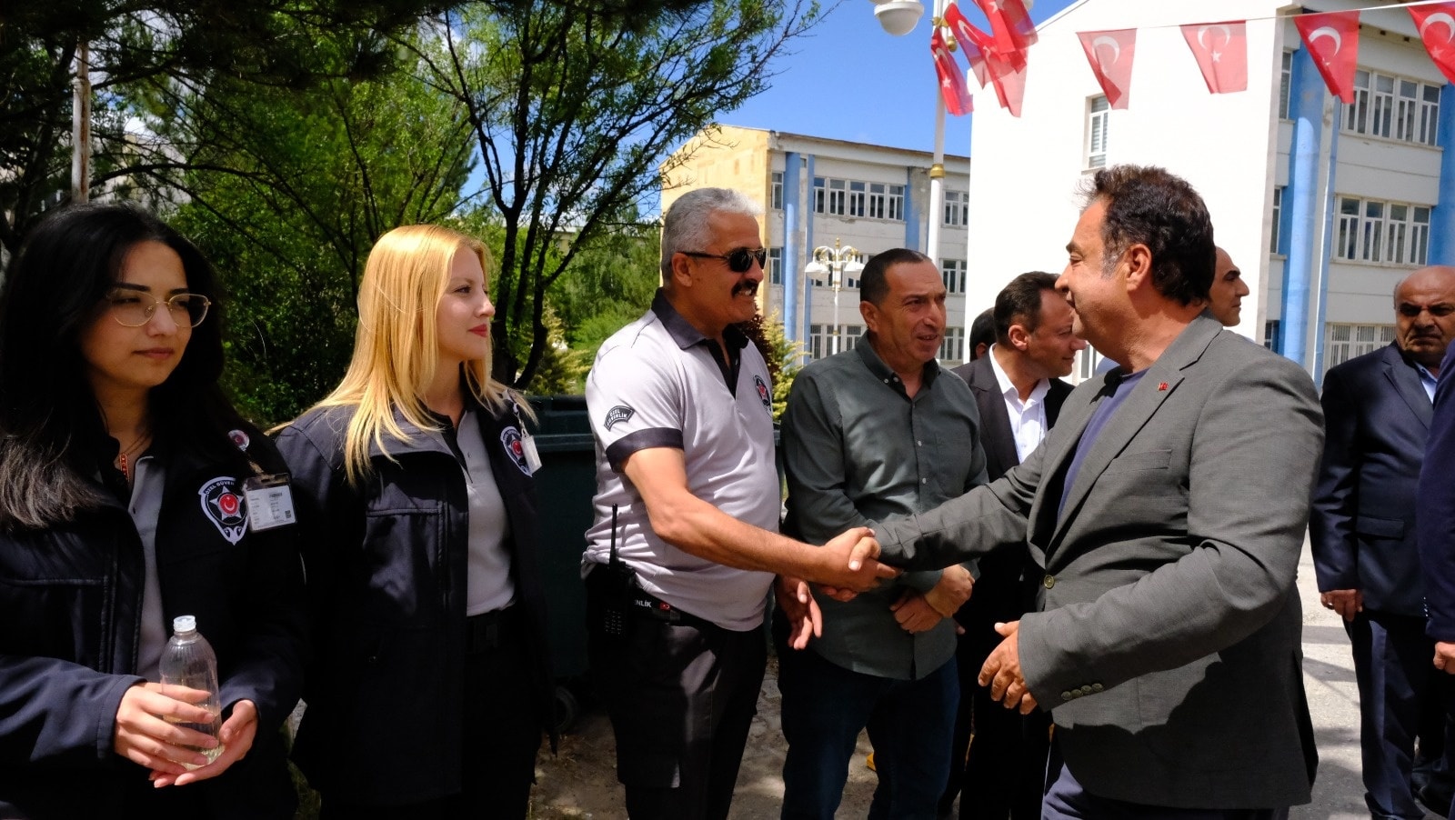 SCÜ'de özel güvenlikler unutulmadı!