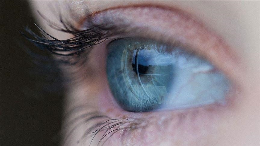 Uzmanından kontakt lensle yüzmek 