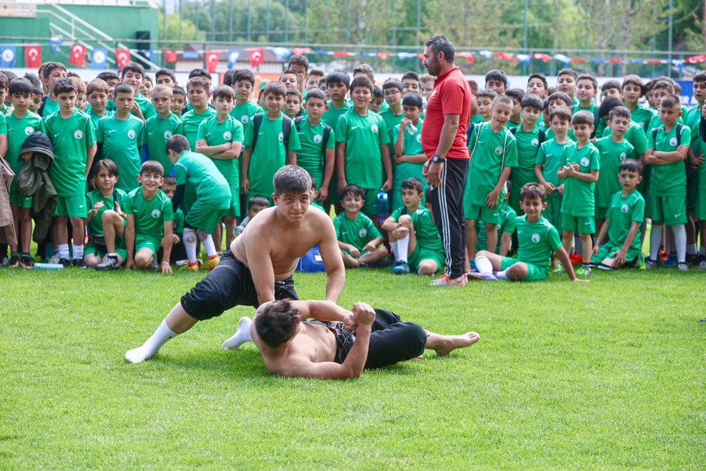 12 Branşta Spor Keyfi: Sivas’ta Yaz Okulları Açıldı
