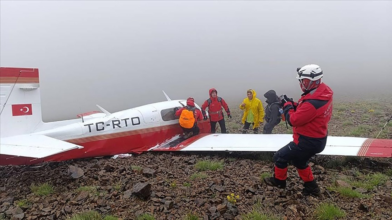 Türkiye Uçak Kazasıyla Sarsıldı... Pilot Öldü