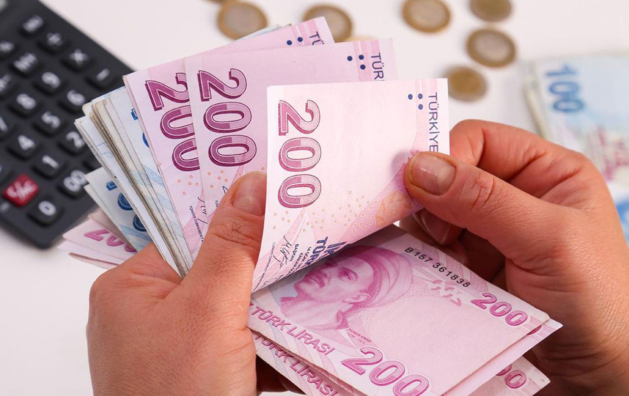 Emekli ve memur maaşları belli oldu... Kim ne kadar alacak?