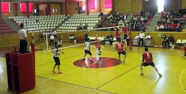 Voleybolcular, Niksar Deplasmanında