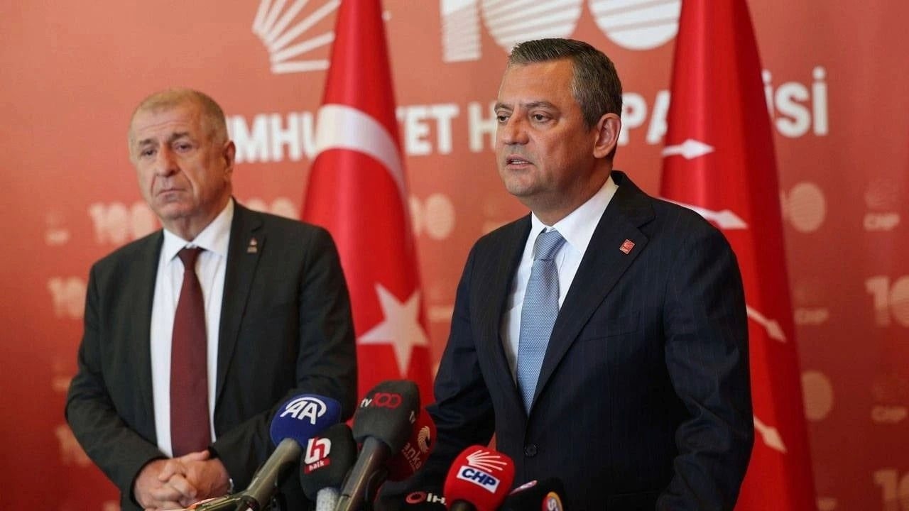Özgür Özel, Ümit Özdağ'la görüştü