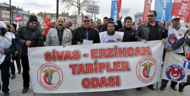 Sağlık Çalışanlarından İş Bırakma Eylemi