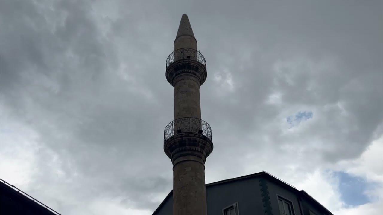 Yıldırım, Minareye Zarar Verdi