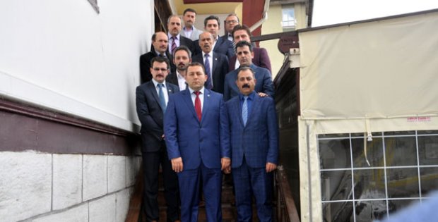 Epsileli; Bayrağı Teslim Aldık