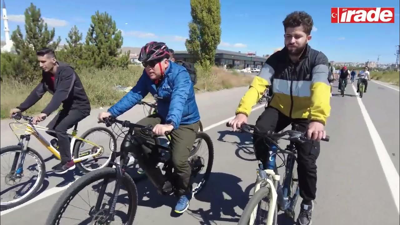 Sivas Valisi, Pedal Çevirdi