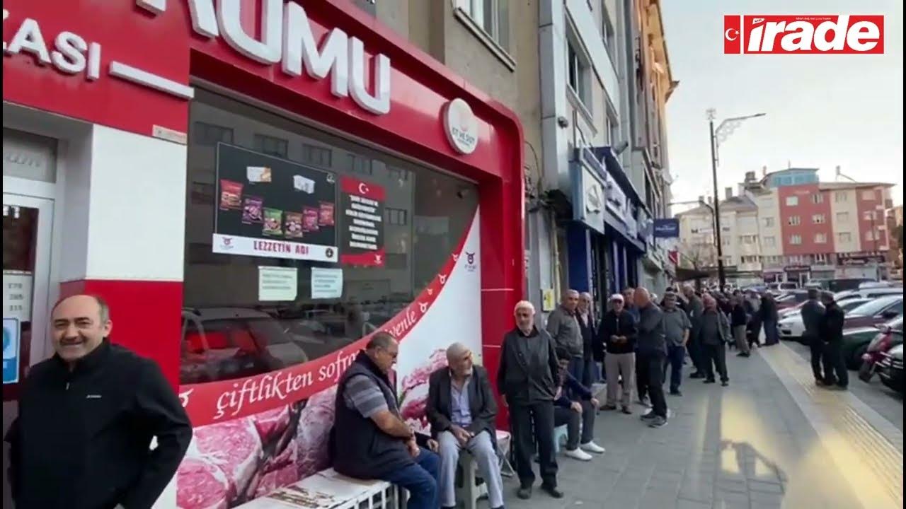 Ucuz Et Almak İçin Saatlerce Bekliyorlar