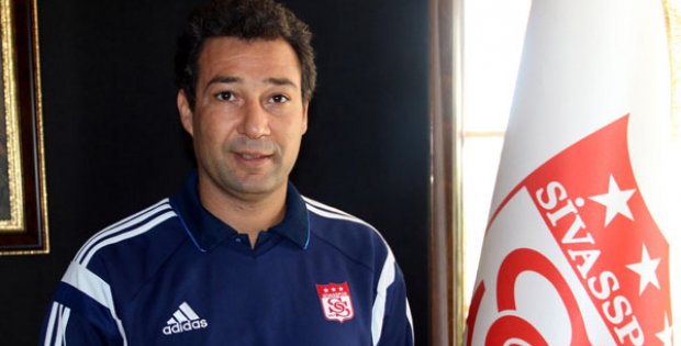 Hakem Maçın İkinci Yarısında Oyunun Önüne Geçti