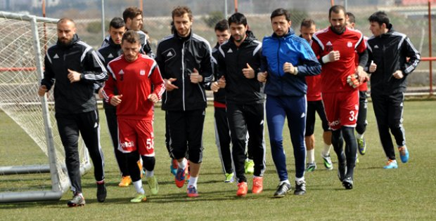 Yiğido Çift İdmanla Çalışıyor