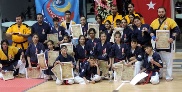 Sayokancılardan Büyük Başarı
