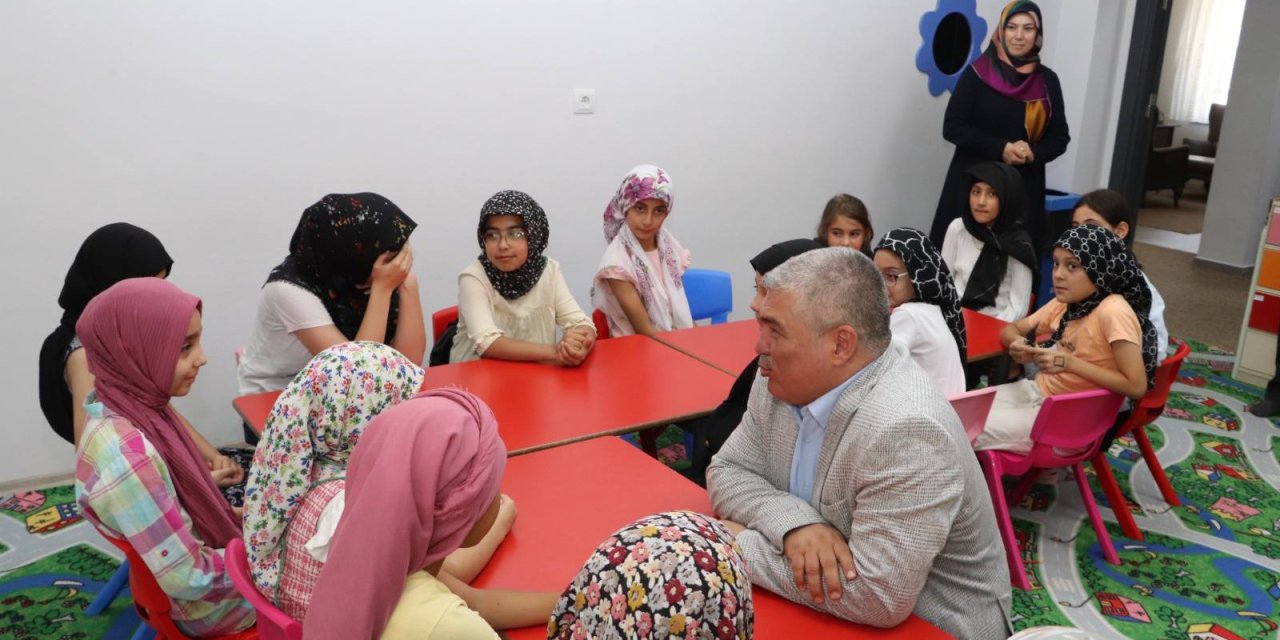 Sivas Müftüsünden öğrencilere  moral ziyareti