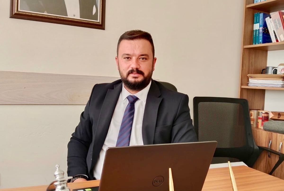 Prestijli dergiye yön verecek