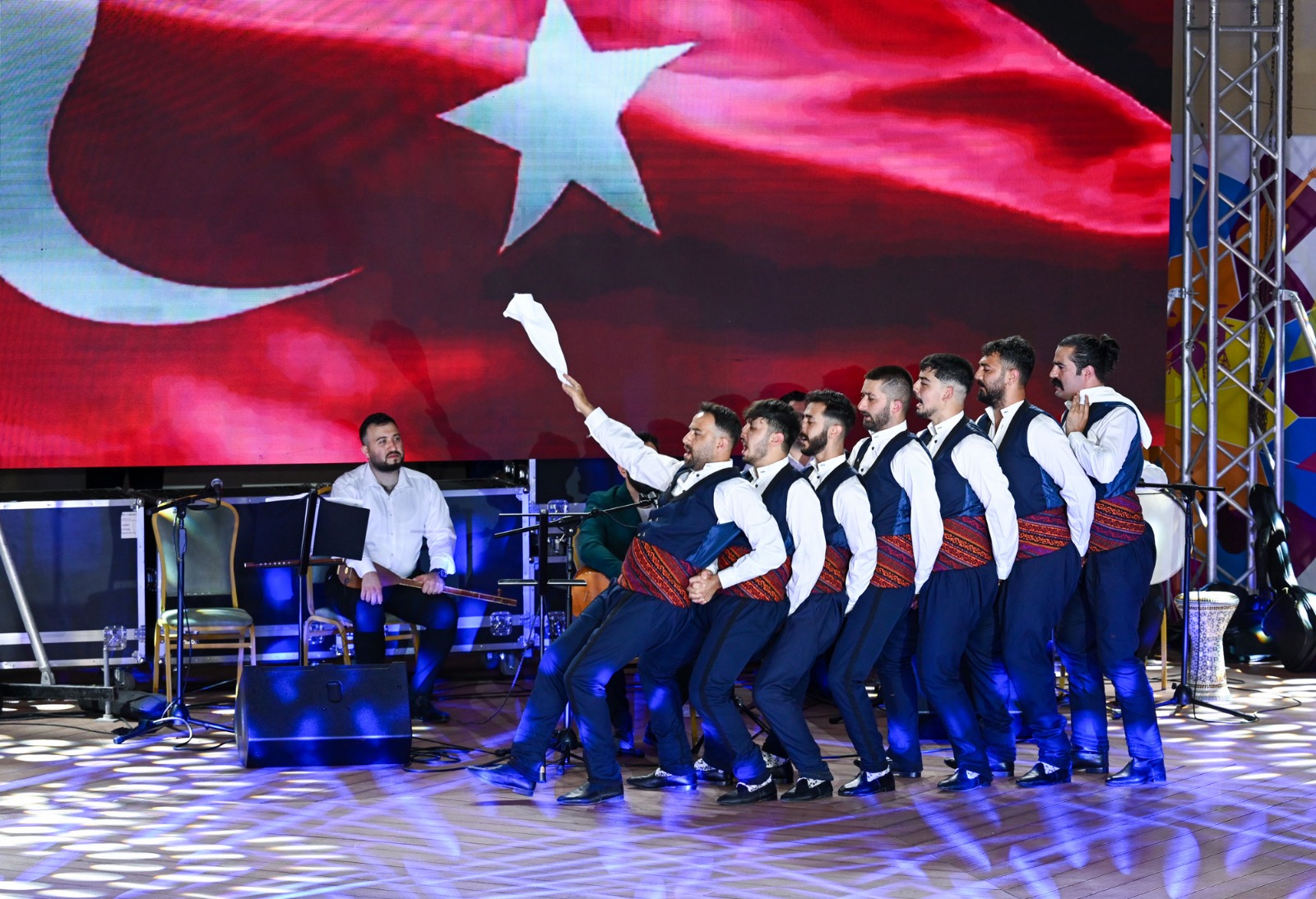 Sivaslı Gençler, Azerbaycan’da Türk Kültürünü Tanıttı