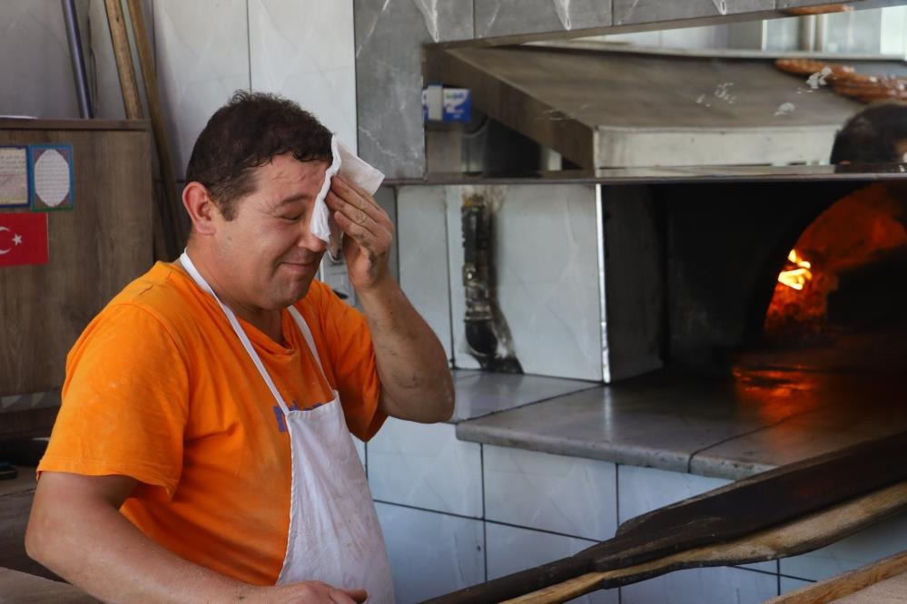 Fırın Ustaları İçin 35 Derece 'Serin' Sayılıyor!