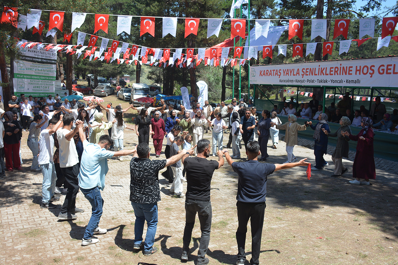 Suşehri'nde  şenlik var!