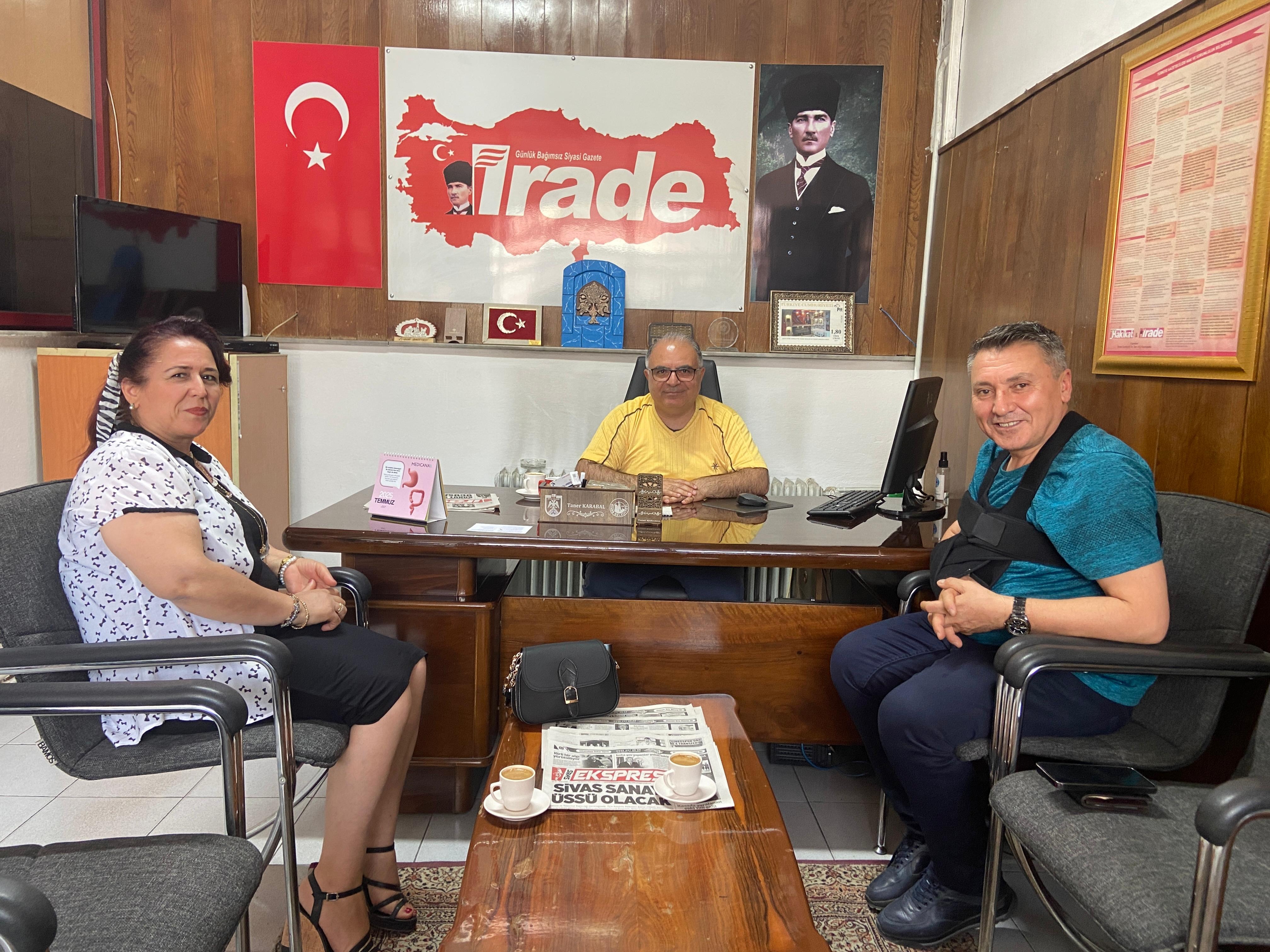 Sivas Batı Koleji Öğretmenlerinden İrade Gazetesi'ne Ziyaret