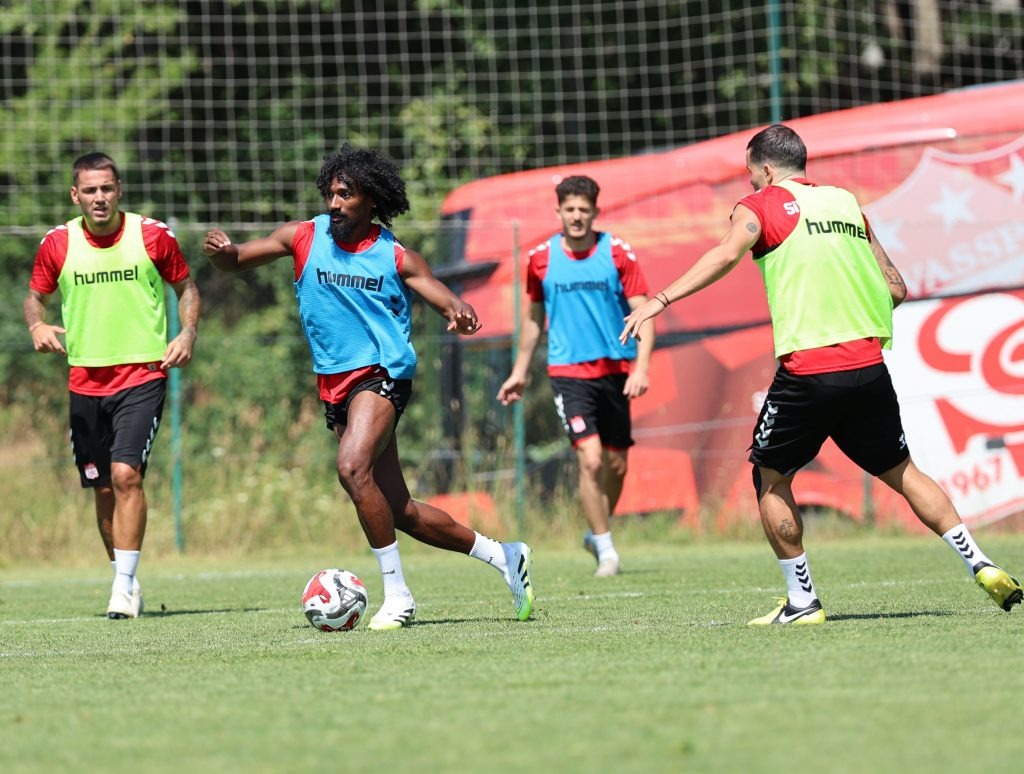 Sivasspor, Bolu Kampında Çalışmalarını Sürdürüyor
