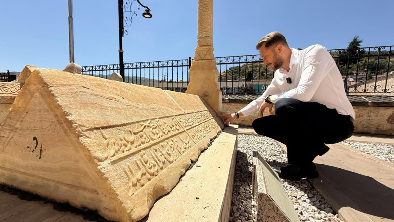 Sivas Valisinin asırlık aşk hatırası