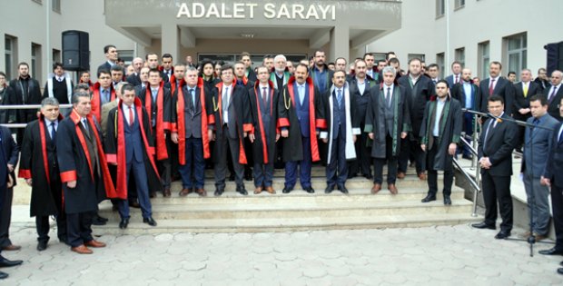 Şehit Savcı Kiraz İçin Anma Töreni Düzenlendi